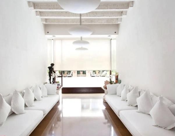 Casa de diseño con piscina en la Bonanova