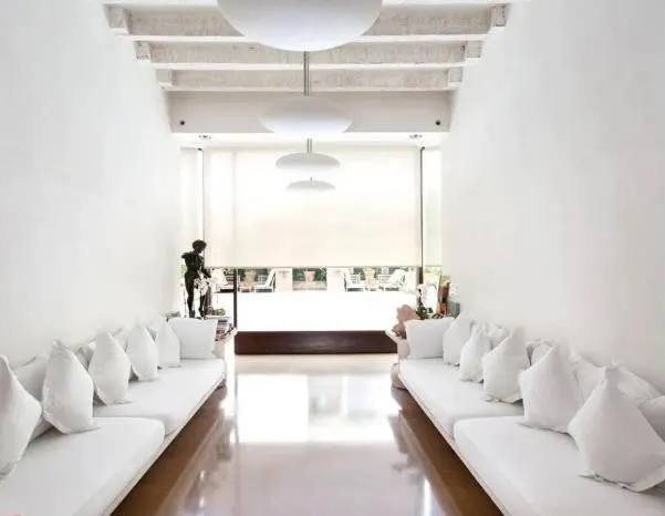 Casa de diseño con piscina en la Bonanova