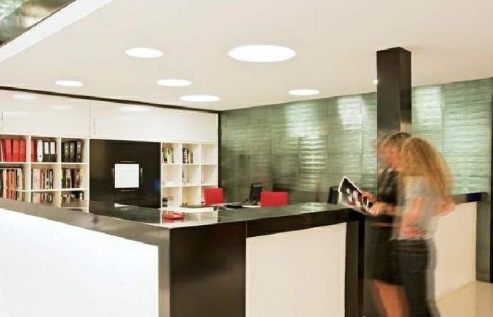 Local comercial junto a Rambla Catalunya