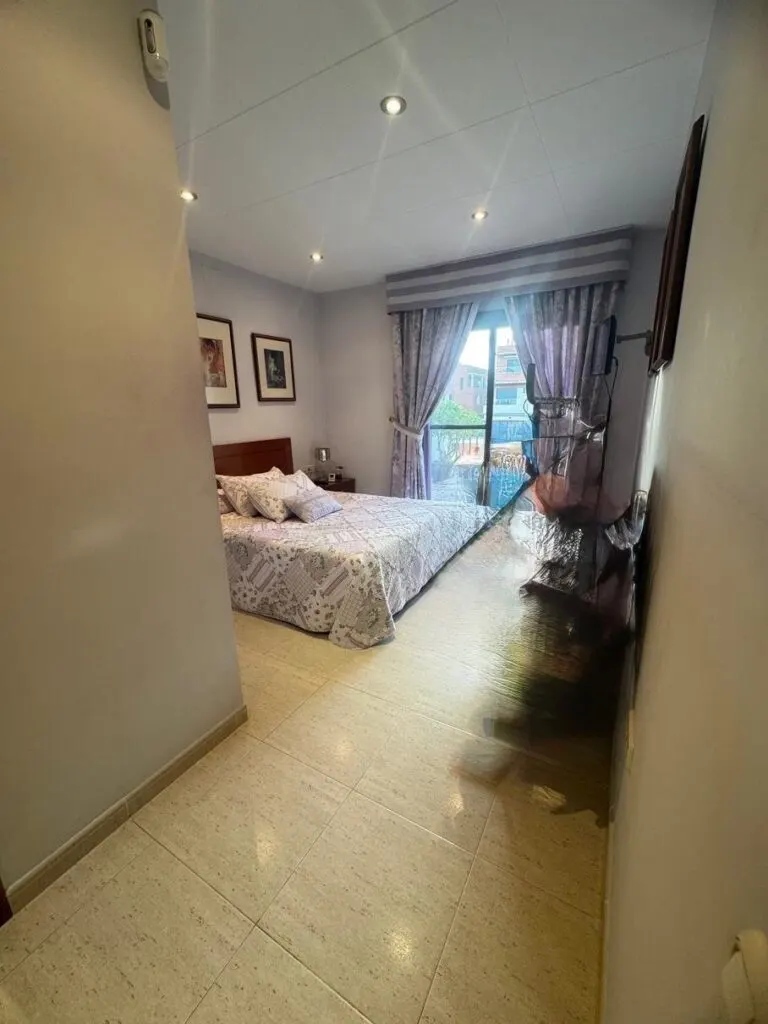 Restaurante con vivienda a 50 m de la playa de Castelldefels
