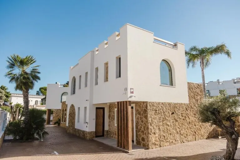 Resort de lujo 4* en primera línea de mar (Costa Dorada)