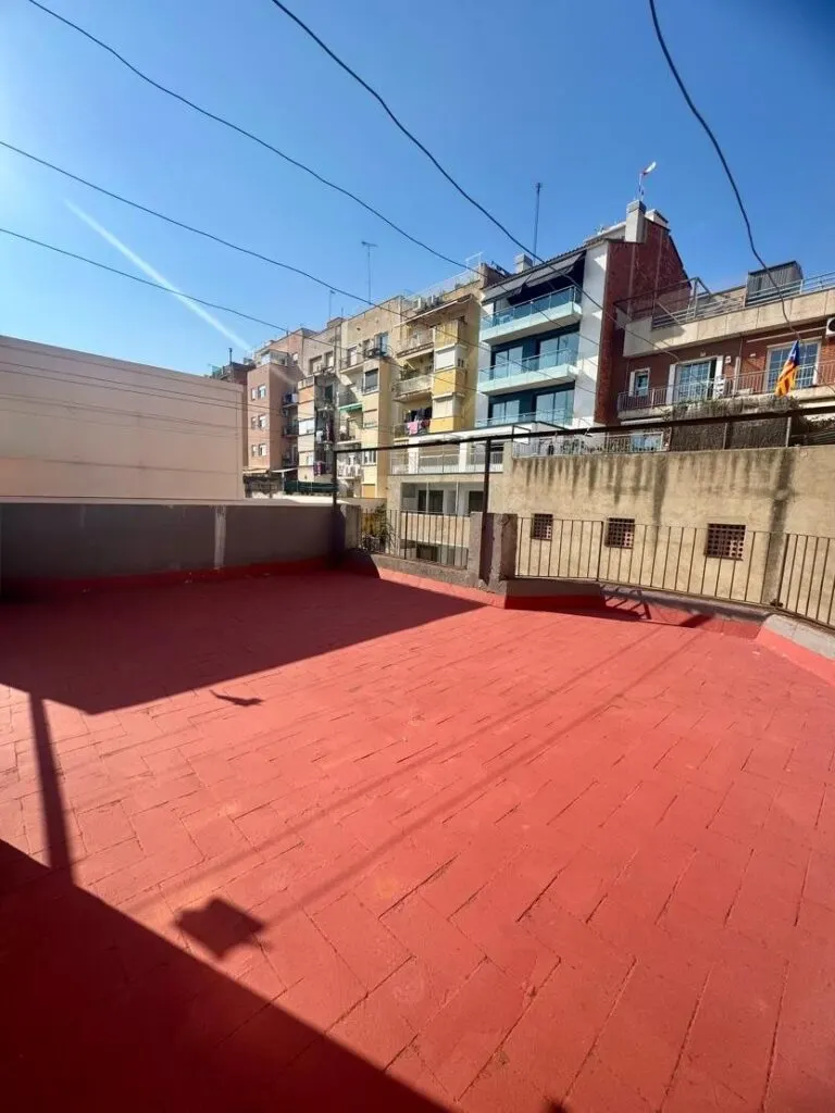 Lote de 4 edificios residenciales en Barcelona