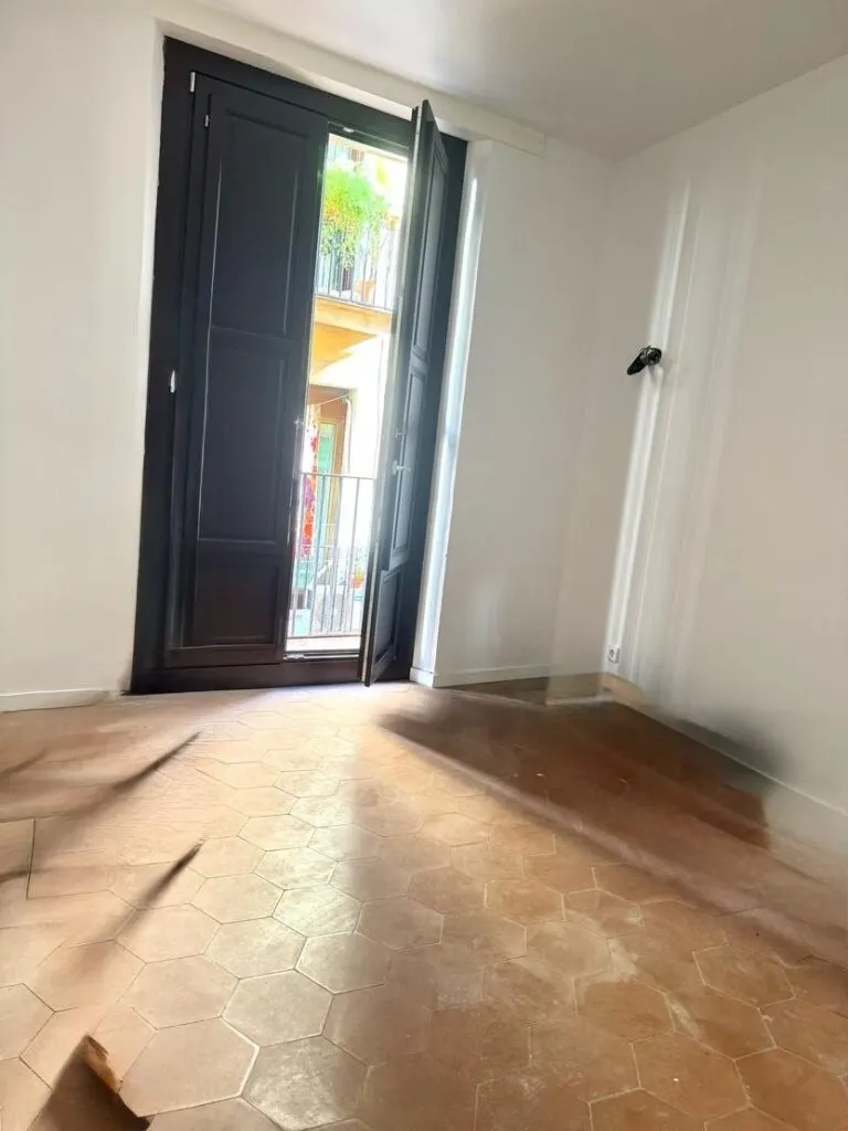 Lote de 4 edificios residenciales en Barcelona